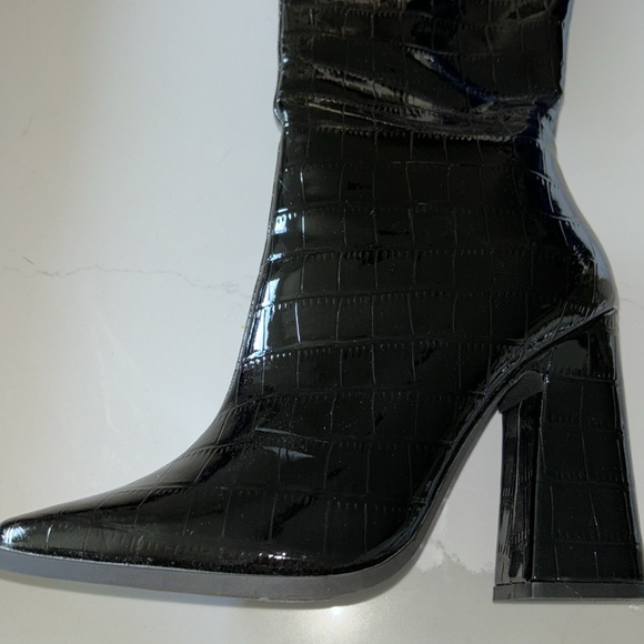 EUC Princess Poly Faux Black Patent Leather Crocodile Boots 7 MSRP $80 - Picture 7 of 12